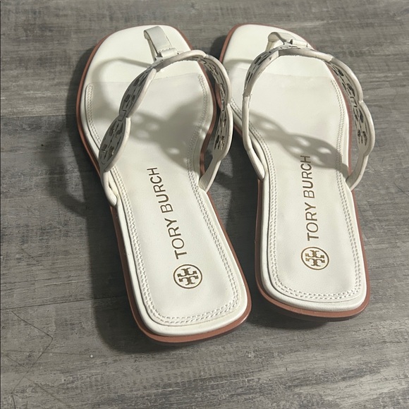 Tory Burch White Leather Thong Sandals Size 10.5 - Picture 3 of 7